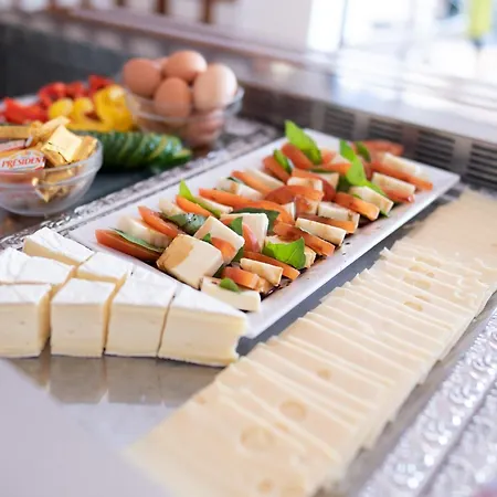 La Mora База отдыха Кальви